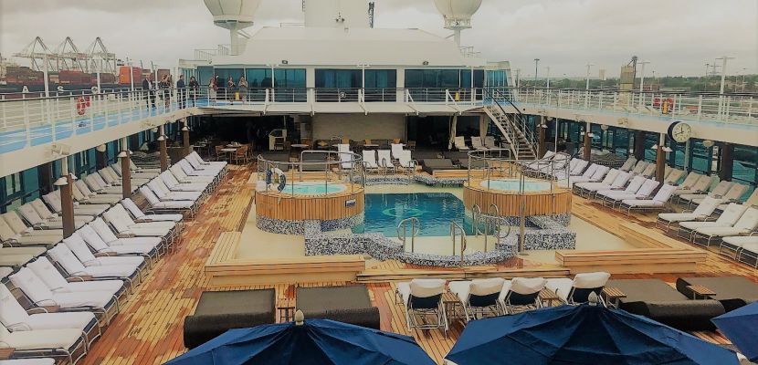 Zoe and Laura explore Oceania Cruises' Nautica